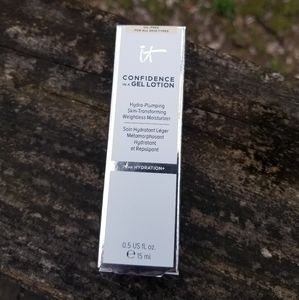 🎉5/$25 ItCosmetics Confidence In A Gel Lotion